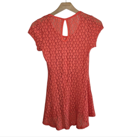 Lovely 153 | Coral Orange Lace Unlined High-Low Tunic Top Size Small - Picture 8 of 8